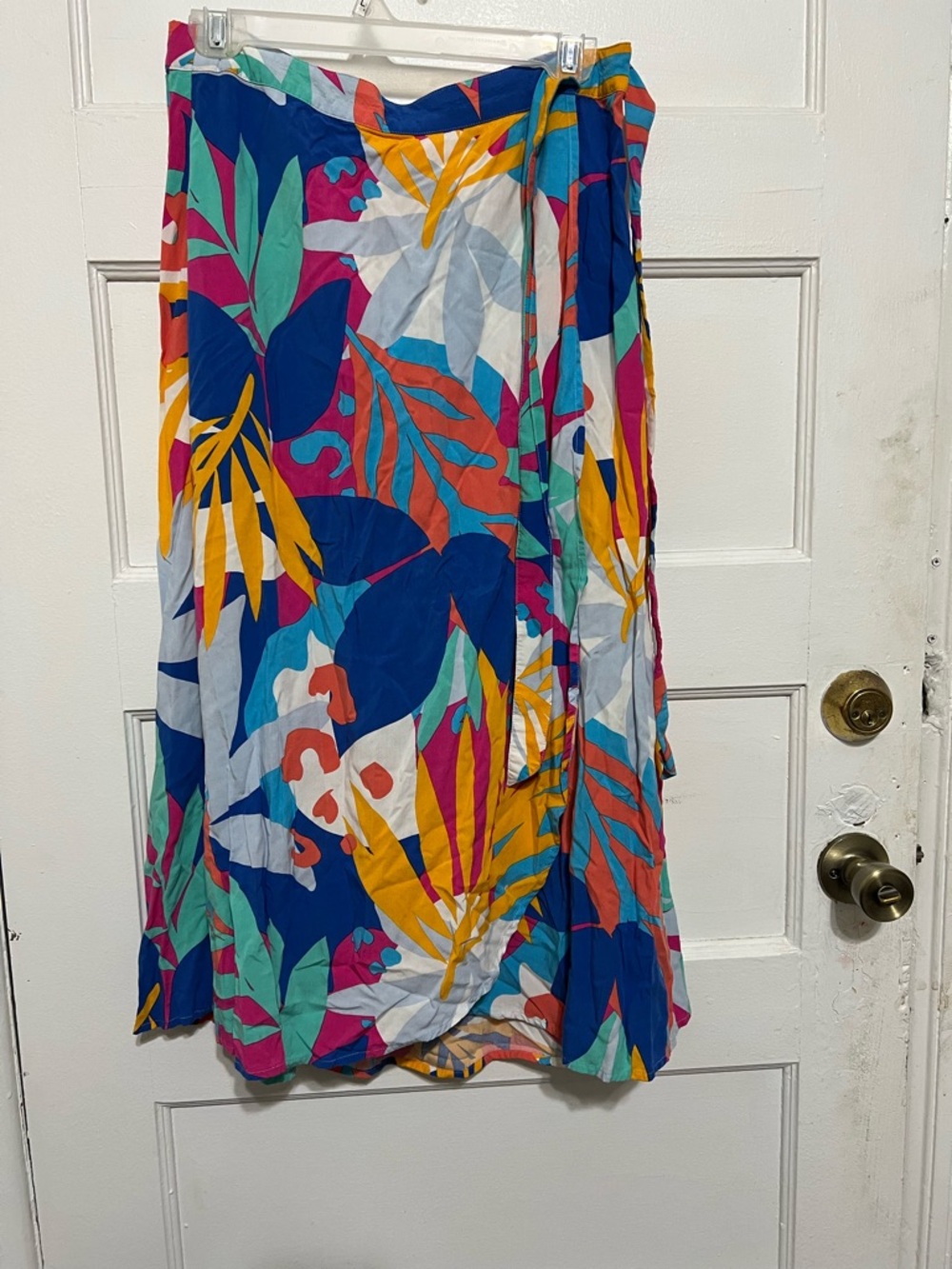 Gorgeous JCrew Multicolor Tropical Wrap Swim Sarong in Blue, Yellow, Pink, Green
